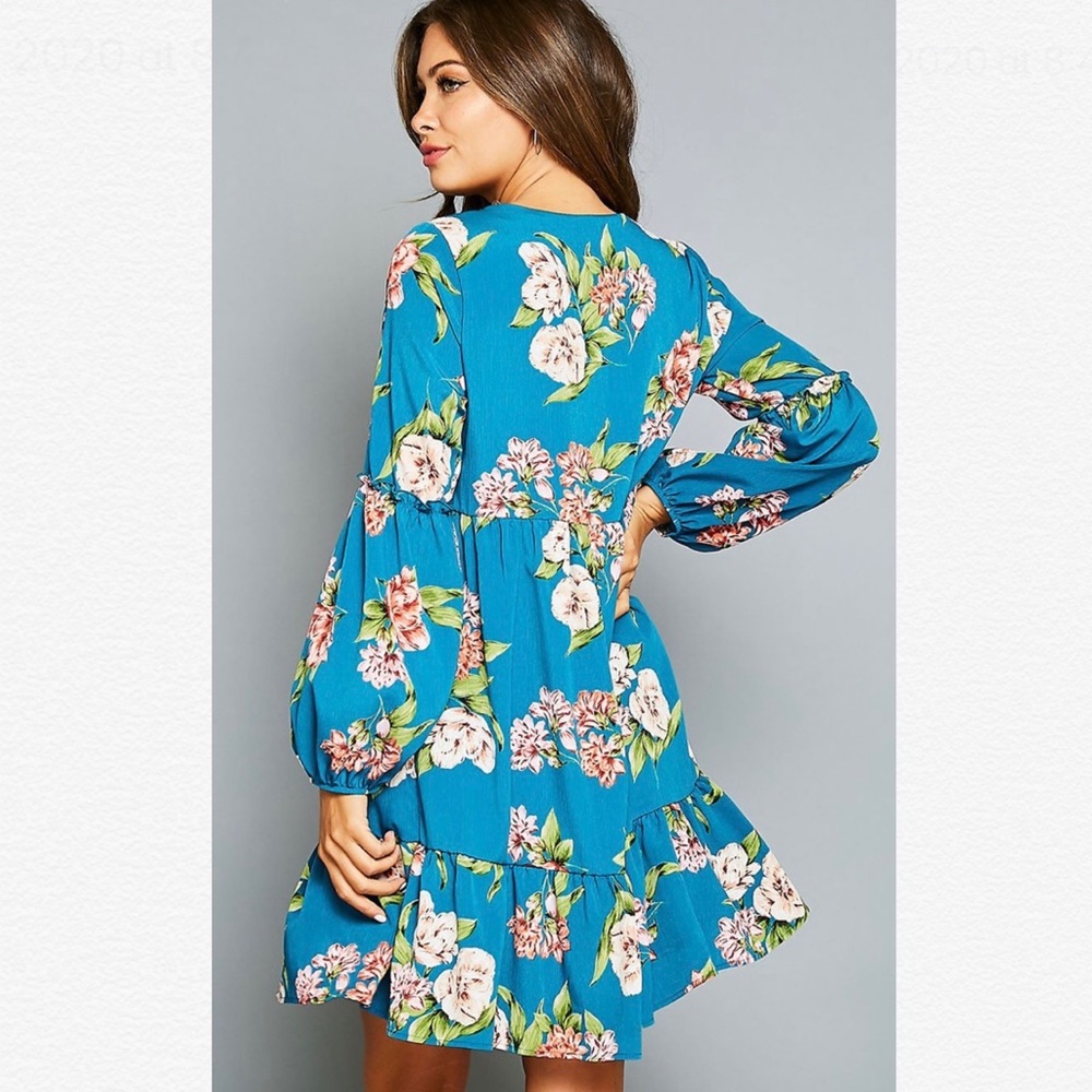 Peach Loves CA - The Teena Dress - Picture 2 of 3